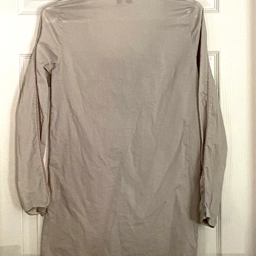 Lady Dutch Taupe Top - Picture 2 of 5